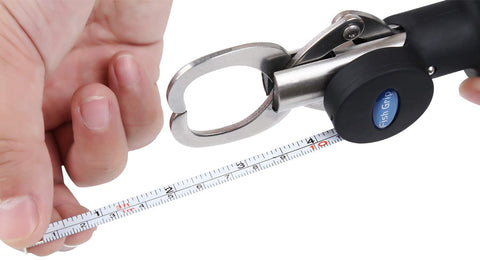 Fish Gripper with Scale